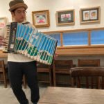 個展の思い出 その1「アコーディオンの調べと共に」